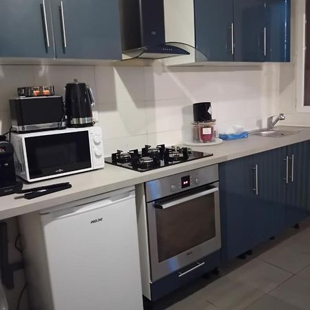 Une Maison En Ville Saint-Denis  Eksteriør billede